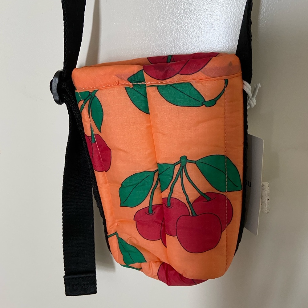 Baggu NWT cherry water bottle holder